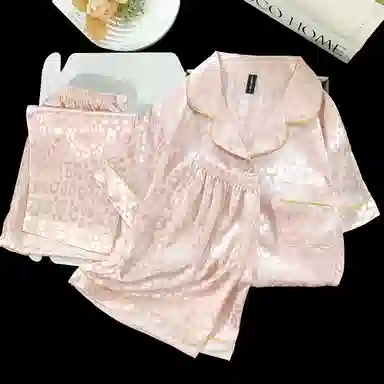 夏芬妍 简约休闲高级感豹纹冰丝翻领带胸垫家居服舒适亲肤宽松短袖三件套可外穿睡衣套装 女款 粉色