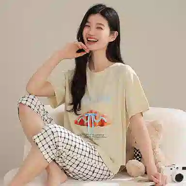夏芬妍 简约大方柔软蝴蝶结可颂格子裤圆领家居服亲肤休闲舒适短袖七分裤可外穿睡衣套装 女款 浅黄色