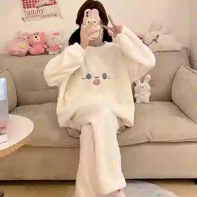 夏芬妍 简约可爱笑脸半边绒圆领家居服亲肤休闲舒适长袖长裤可外穿睡衣套装 女款 礼盒装 白色