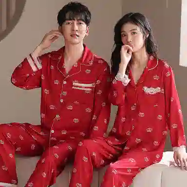夏芬妍 大红喜庆系列  舒适丝滑柔软结婚本命年皇冠印花翻领丝绸冰丝家居服休闲长袖短袖长裤可外穿睡衣套装 男女同款