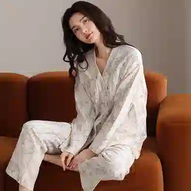 夏芬妍 时尚简约亲肤字母满印纯棉带胸垫开衫家居服舒适休闲长袖长裤可外穿春秋款睡衣套装 女款 浅灰色