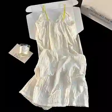 夏芬妍 甜美少女风柔软纯色花朵云朵棉亲肤休闲时尚吊带带胸垫可外穿睡衣家居服睡裙 女款