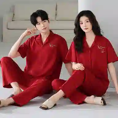 夏芬妍 喜气中国红简约柔软舒适翻领开衫本命年家居服亲肤休闲短袖长裤时尚可外穿睡衣套装 男女同款
