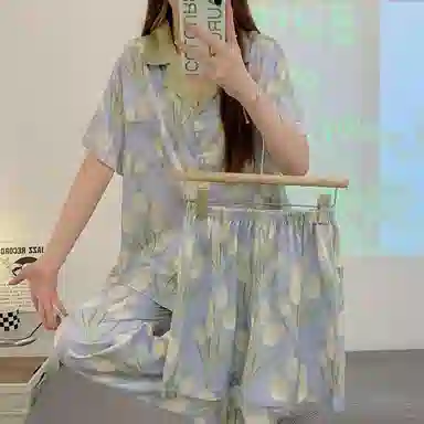 夏芬妍 裸感丝滑舒适柔软郁金香翻领冰丝短袖三件套简约可外穿家居服睡衣套装 女款 绿色