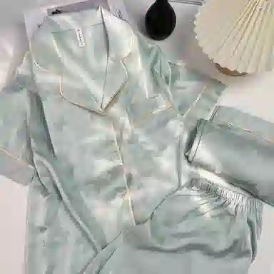 夏芬妍 甜美休闲高级感蝴蝶满印冰丝翻领家居服舒适亲肤宽松短袖三件套可外穿睡衣套装 女款