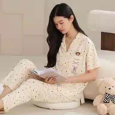 夏芬妍 时尚柔软亲肤波点绑绳翻领开衫家居服简约休闲舒适短袖长裤可外穿睡衣套装 女款 米黄色