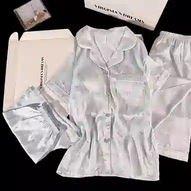 夏芬妍 甜美休闲高级感烫银蝴蝶结冰丝翻领带胸垫家居服舒适亲肤宽松短袖三件套可外穿睡衣套装 女款