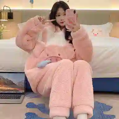 顶瓜瓜 珊瑚绒保暖加绒加厚长袖长裤连帽可爱甜美猪猪家居服冬季睡衣套装 女款