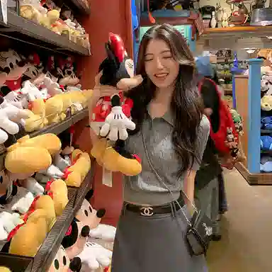 Olivia Share777 T