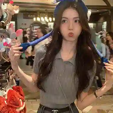 Olivia Share777 T