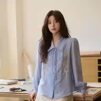 谜秀 绣花长袖翻领法式衬衫 女款