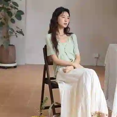 谜秀 薄荷绿短袖开衫纯色通勤针织衫 女款