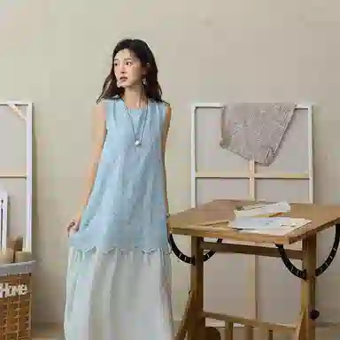 谜秀 法式刺绣假两件拼接简约通勤无袖连衣裙 女款