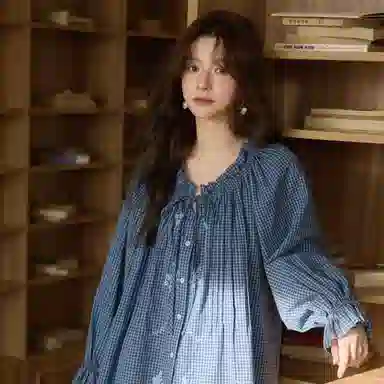 谜秀 绣花木耳边领系带衬衫 女款