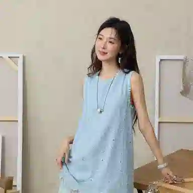 谜秀 法式刺绣假两件拼接简约通勤无袖连衣裙 女款