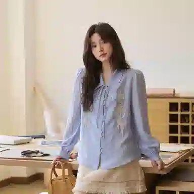 谜秀 绣花长袖翻领法式衬衫 女款