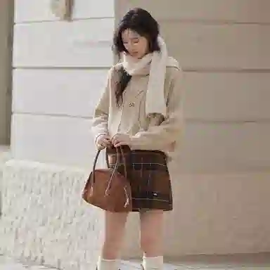 谜秀 圆领套头简约长袖针织衫 女款 燕麦色