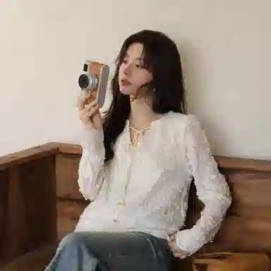 谜秀 蕾丝提花刺绣木耳边衬衫 女款