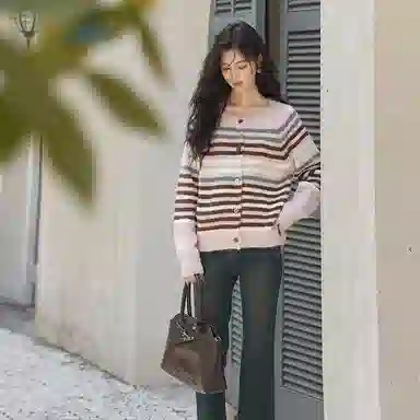 谜秀 舒适休闲简约针织衫 女款