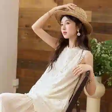 谜秀 法式刺绣假两件拼接简约通勤无袖连衣裙 女款