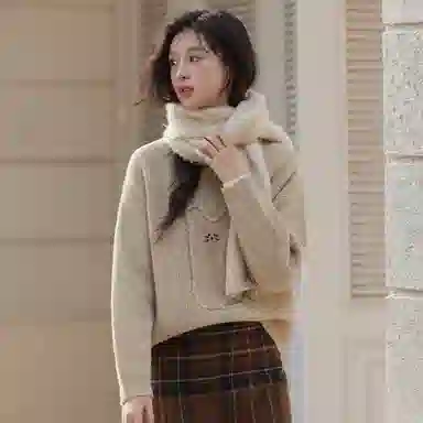 谜秀 圆领套头简约长袖针织衫 女款 燕麦色