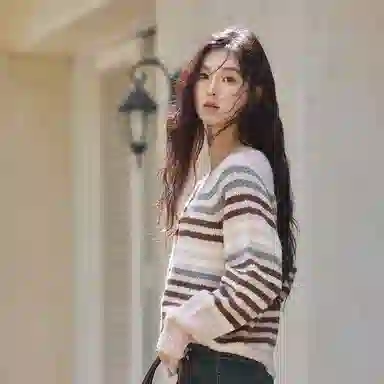 谜秀 舒适休闲简约针织衫 女款