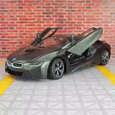 BABYS 1ST x BMW i8