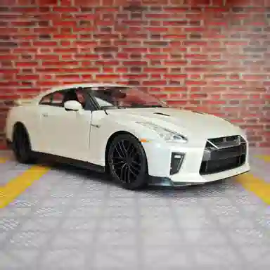 BABYS 1ST x Nissan GT-R 2017