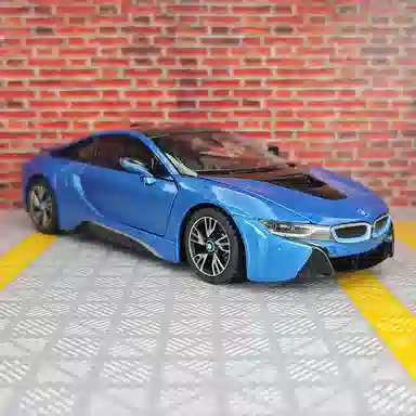 BABYS 1ST x BMW i8