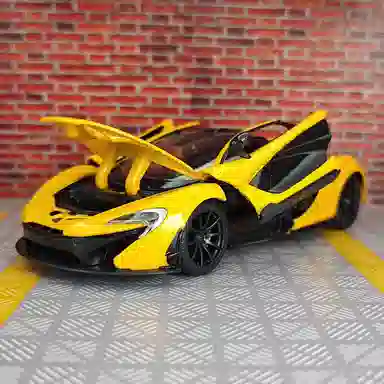 BABYS 1ST x McLaren P1 GT-R