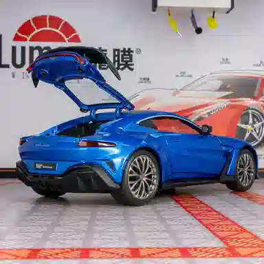 BABYS 1ST VANTAGE V12