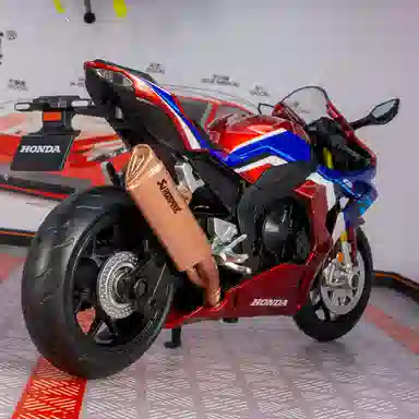 BABYS 1ST CBR1000RR-R 112