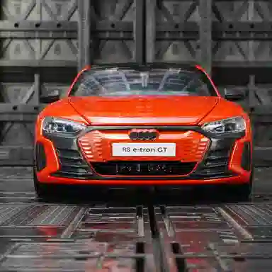 BABYS 1ST RS e-tron GT 2022 19.3cm