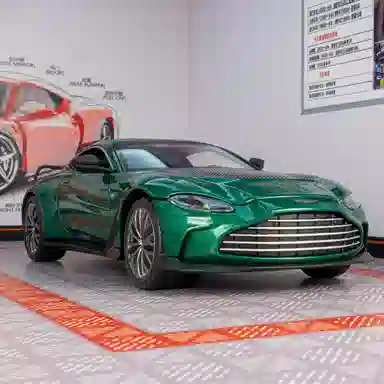 BABYS 1ST VANTAGE V12