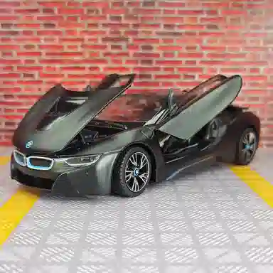 BABYS 1ST x BMW i8