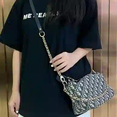 Diorstar Hobo Oblique