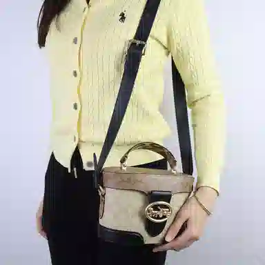 COACH Kay 20 Logo diy