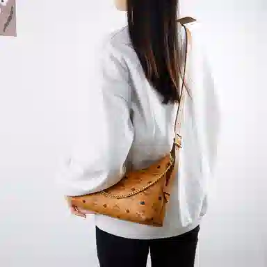 MCM Aren Visetos Hobo diy