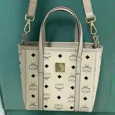 MCM Toni Tote