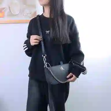 CALVIN KLEIN