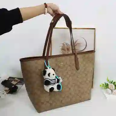COACH City 33 Totediy