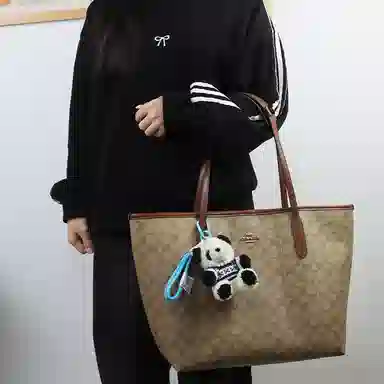 COACH City 33 Totediy