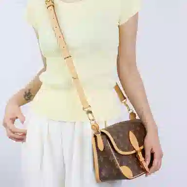 Louis Vuitton Diane Honey Wax