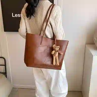 OKEKE pu Tote