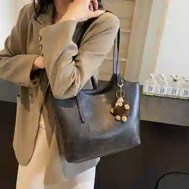 OKEKE PU Tote