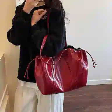 OKEKE PU Tote