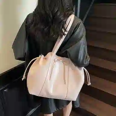 OKEKE PU Tote