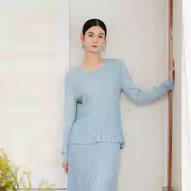 A LIFE ON THE LEFT V