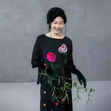 A LIFE ON THE LEFT T