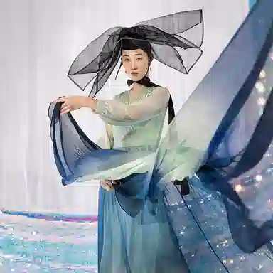 A LIFE ON THE LEFT V